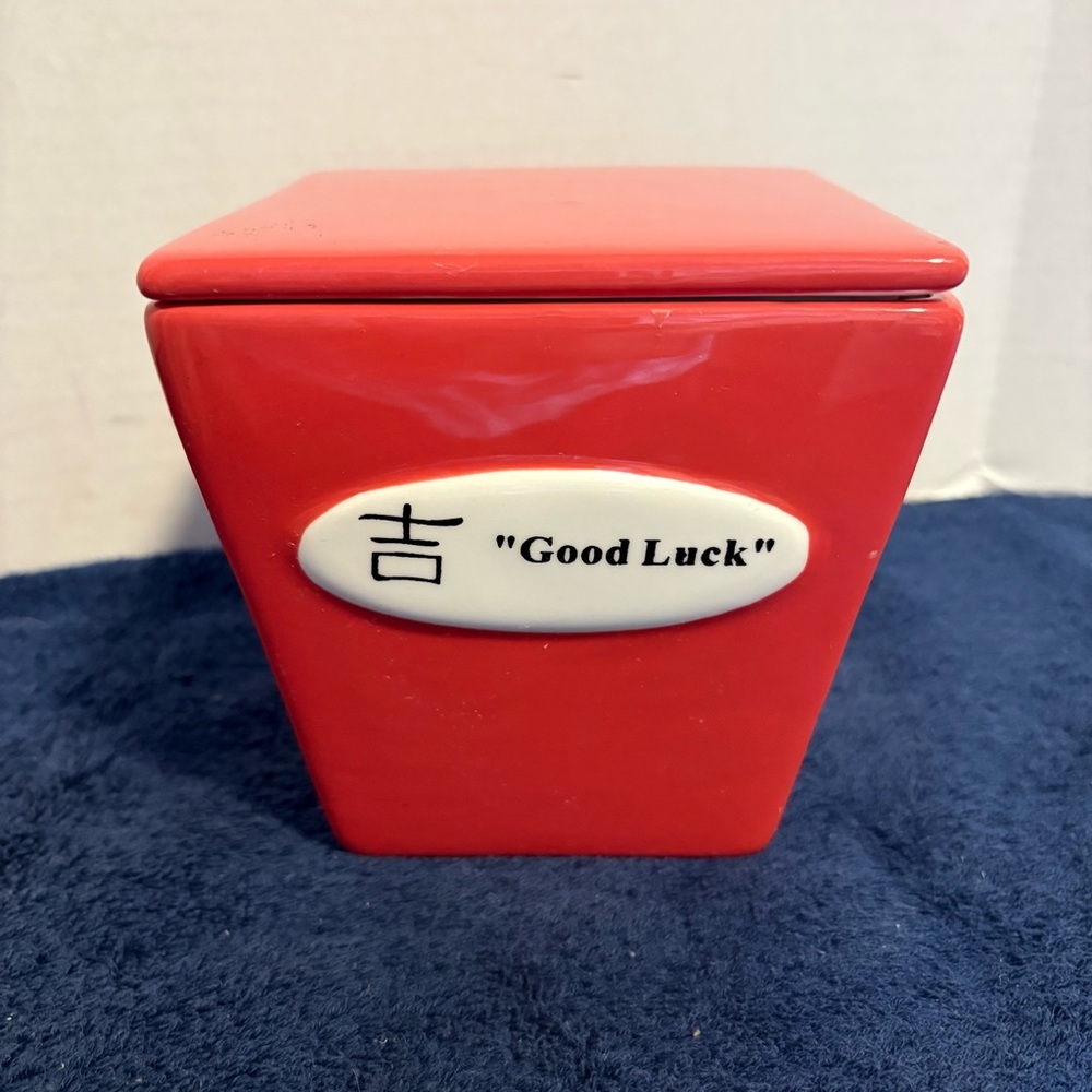 Vtg WCL 5” Ceramic Red Take Out Chinese Asian Food Takeout Box “Good Luck” Decor